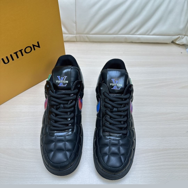 l**is V*t*n sneakers